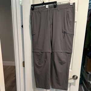 Men's Columbia Gray Cargo Pants convertible to Shorts